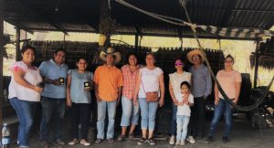 familia mezcalera de Guerrero